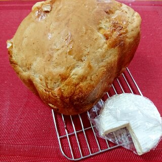 カマンベールチーズのパン（HB利用）